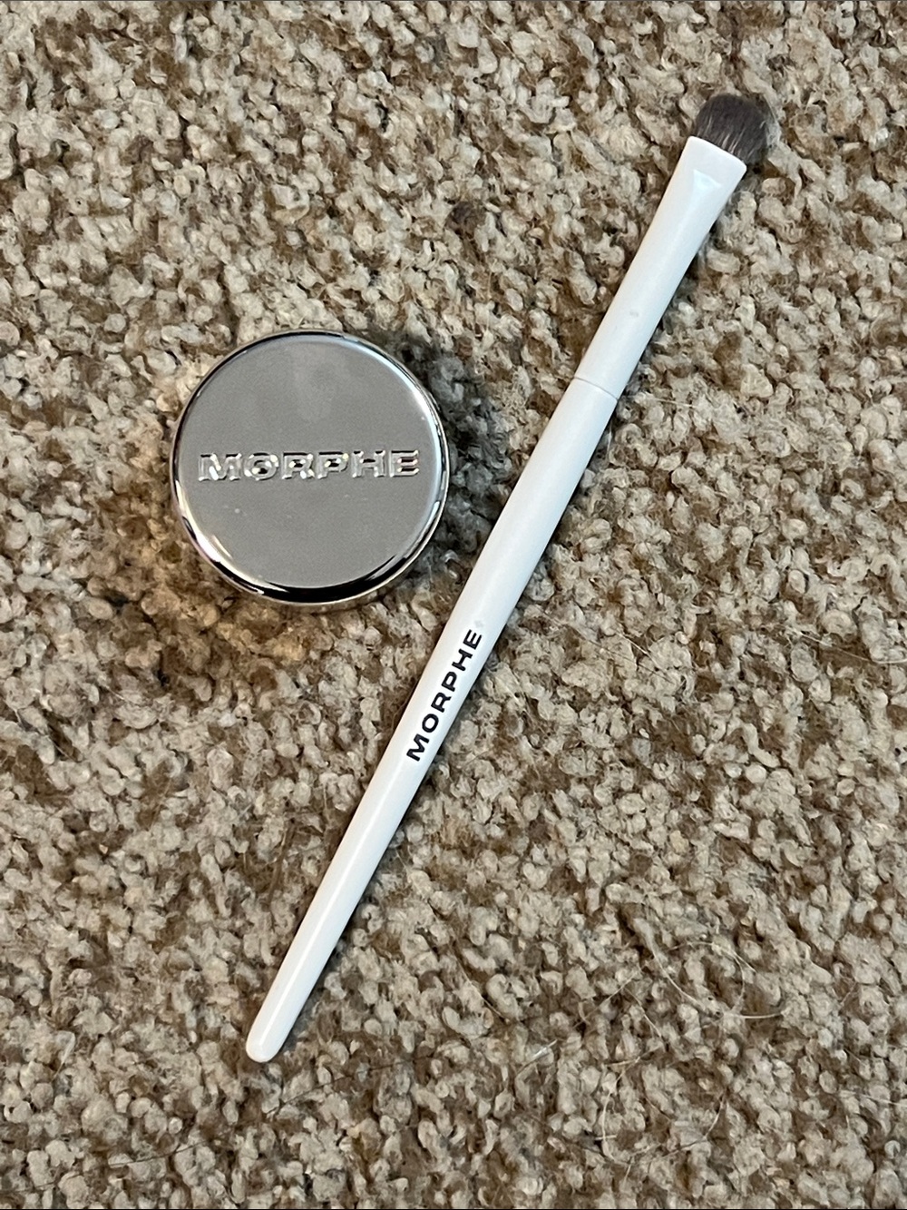 🎤 MORPHE Solo Artist Priming Cream Eyeshadow Mixtape & M302 Eyeshadow Brush - Picture 2 of 5